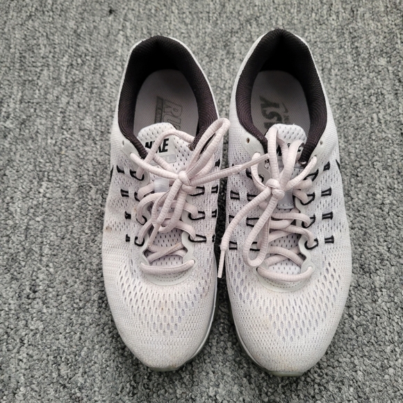 Nike Shoes - Women's Nike Air Max Tailwind 7 Gray PRE-OWNED